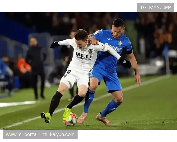 塞尔塔防守定位球专注度不足 半场被对手多次头球威胁